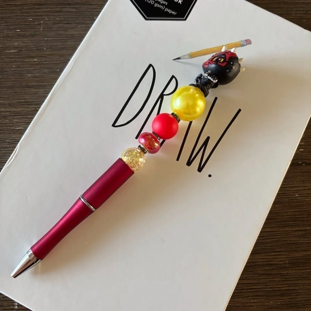 Disney Doorables: Star Wars: Darth Maul handmade beaded pen